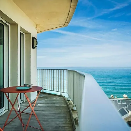 Sky Keyweek 2 Bedroom Sea View In The Center Of