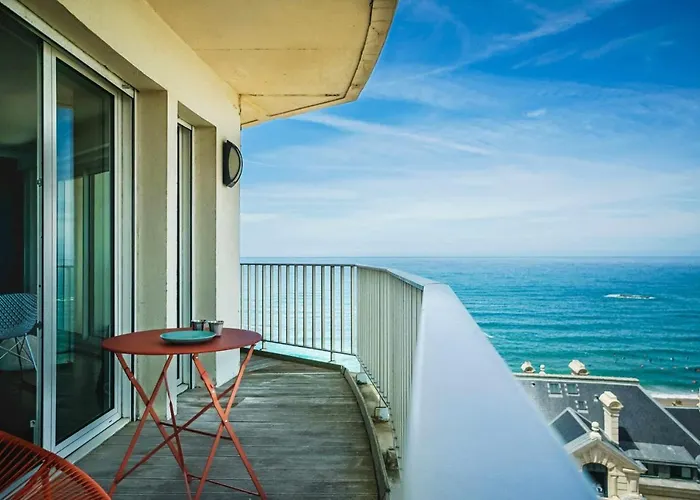 Sky Keyweek 2 Bedroom Sea View In The Center Of